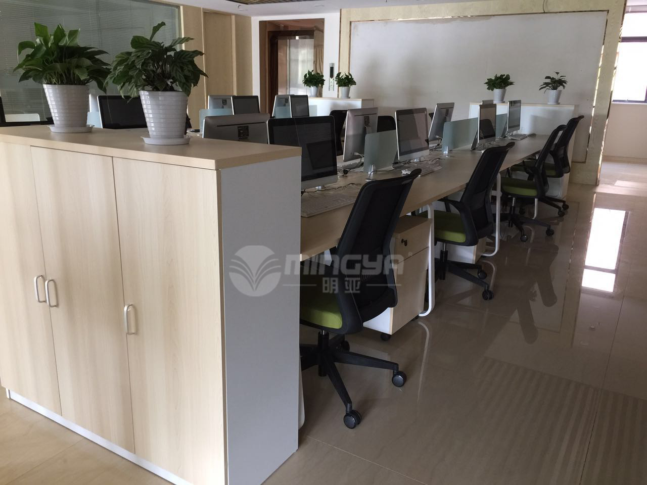 辦公室家具 辦公室家具